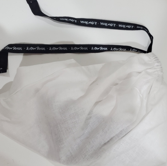 & Other Stories Leather Belt - Picture 4 of 4